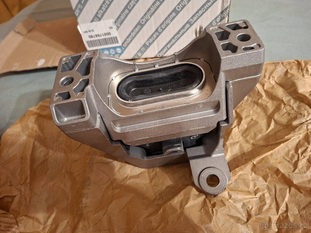 Fiat Croma - Silentblok motoru , Nový , Original .