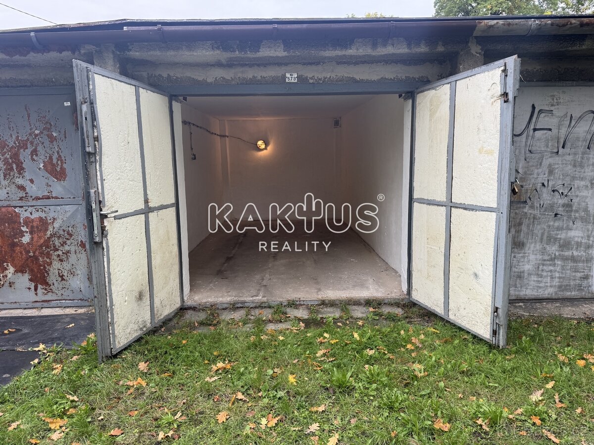 Pronájem garáže, 20 m2, ul. V Zahradách, Ostrava- Poruba