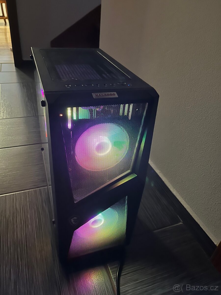 Prodám výkonný počítač hal3000