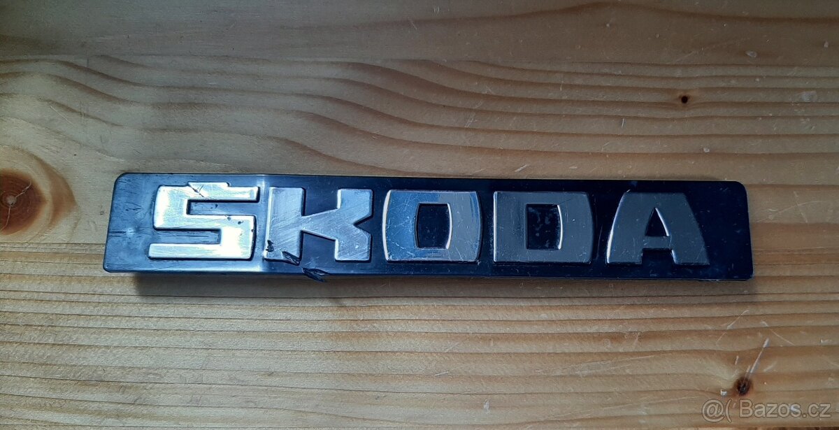 znak nápis ŠKODA 120