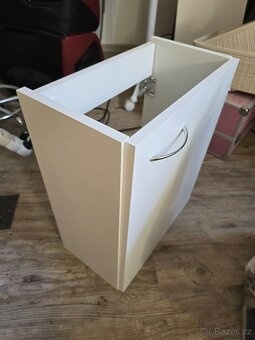 Skříňka pod omyvadlo