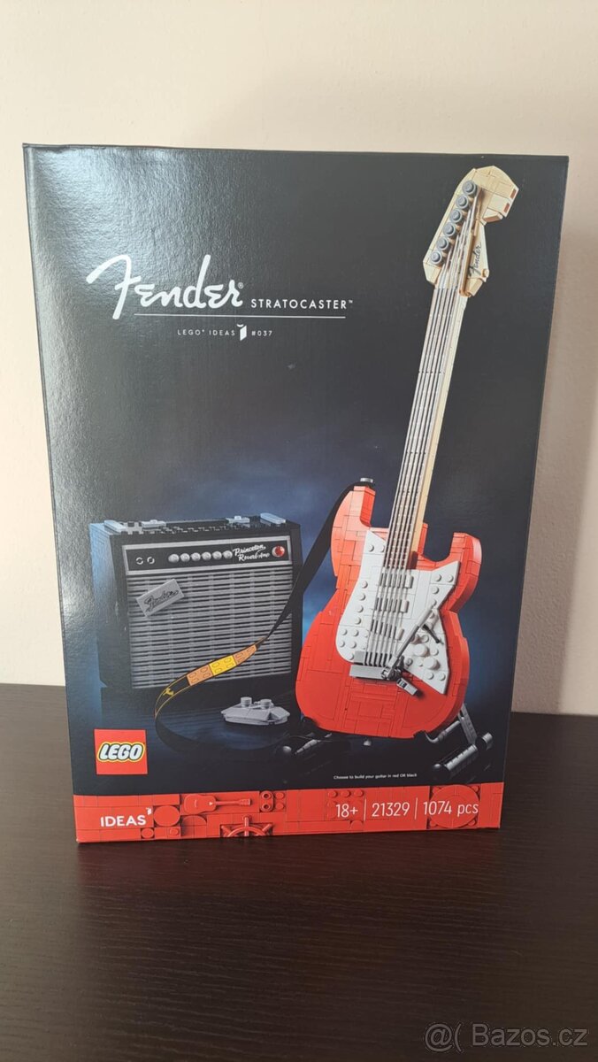 Lego IDEAS 21329 (Fender Stratocaster)
