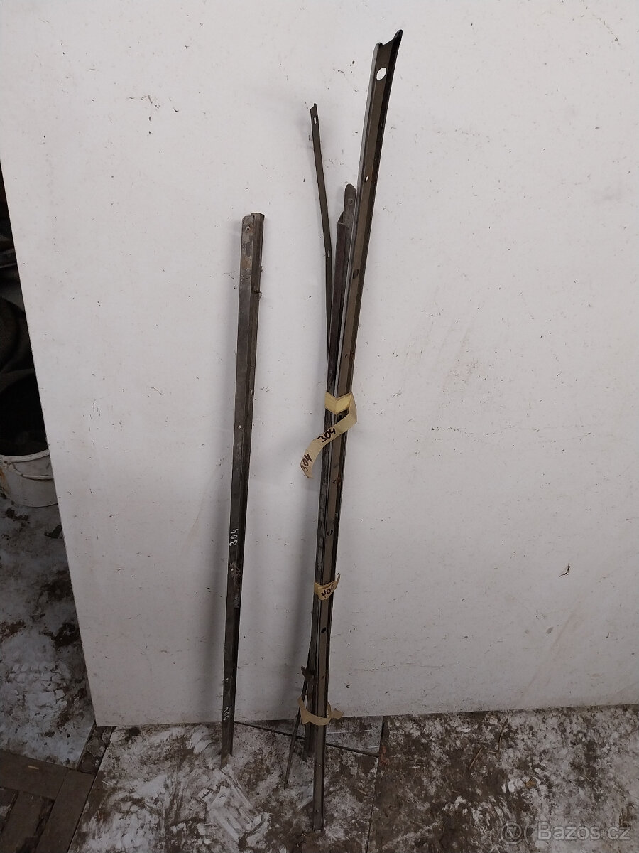 Peugeot 304 ozdobne listy
