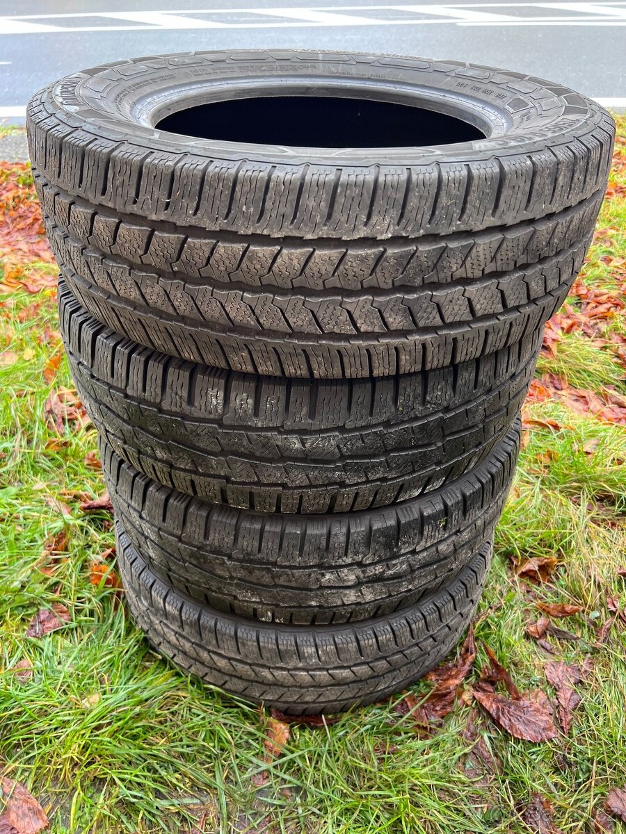 215/65R16C Continental VanContact Winter