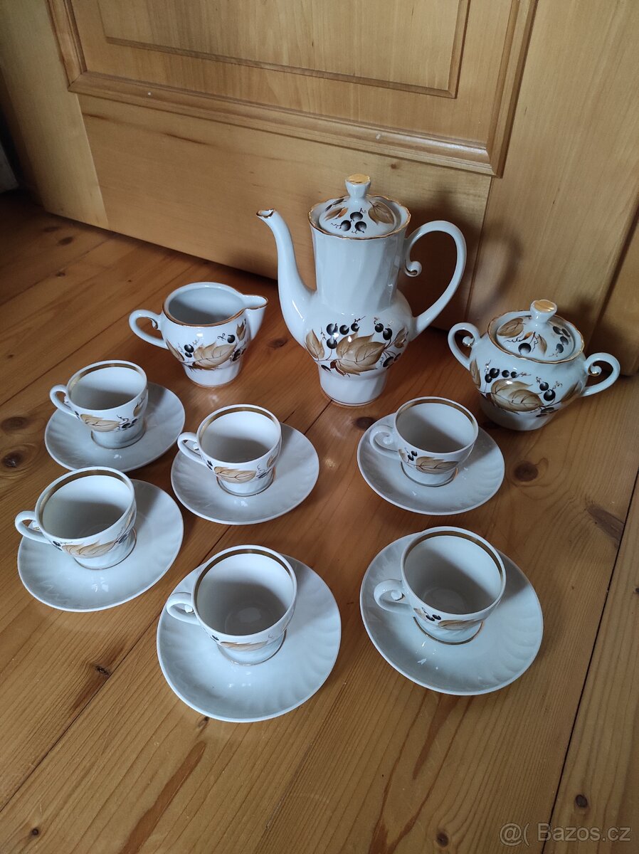 Porcelánový servis na kávu nebo čaj