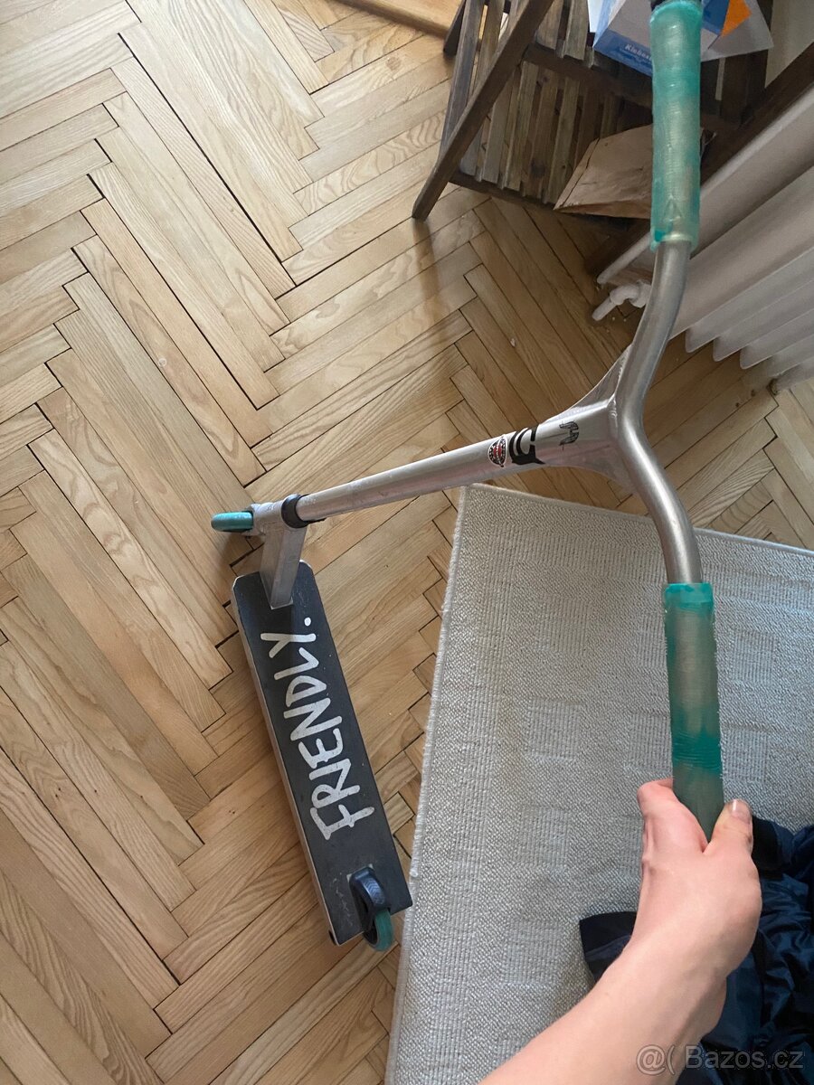 freestyle street koloběžka scoot