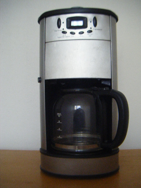 Prodám kávovar Coffee Maker Edelstahl XQ688T, levně