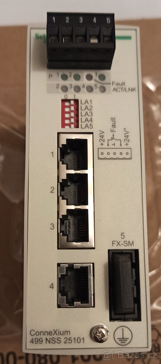 Průmyslový ethernet switch Schneider Electric 499NSS25101