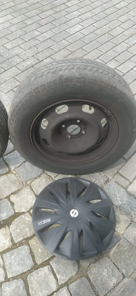 Disky + poklice na Peugeot 15