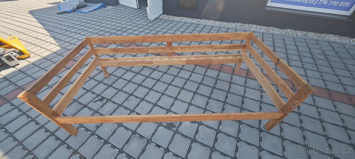Postel ikea