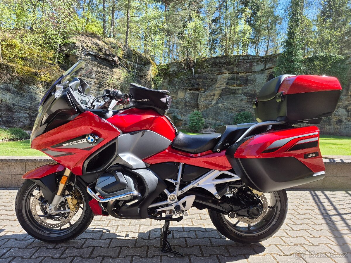 BMW R 1250 RT - SUPER STAV + VÝBAVA 369.000,- Kč