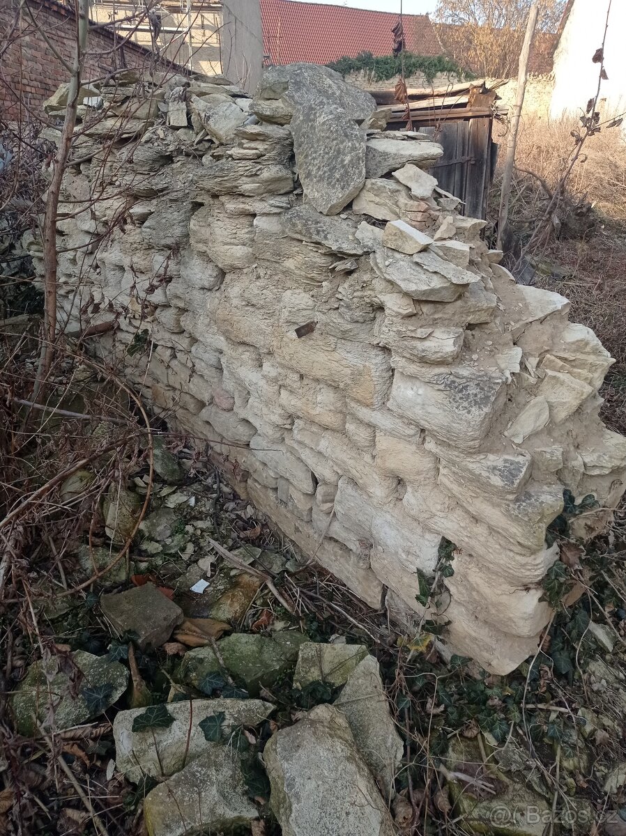 Kámen