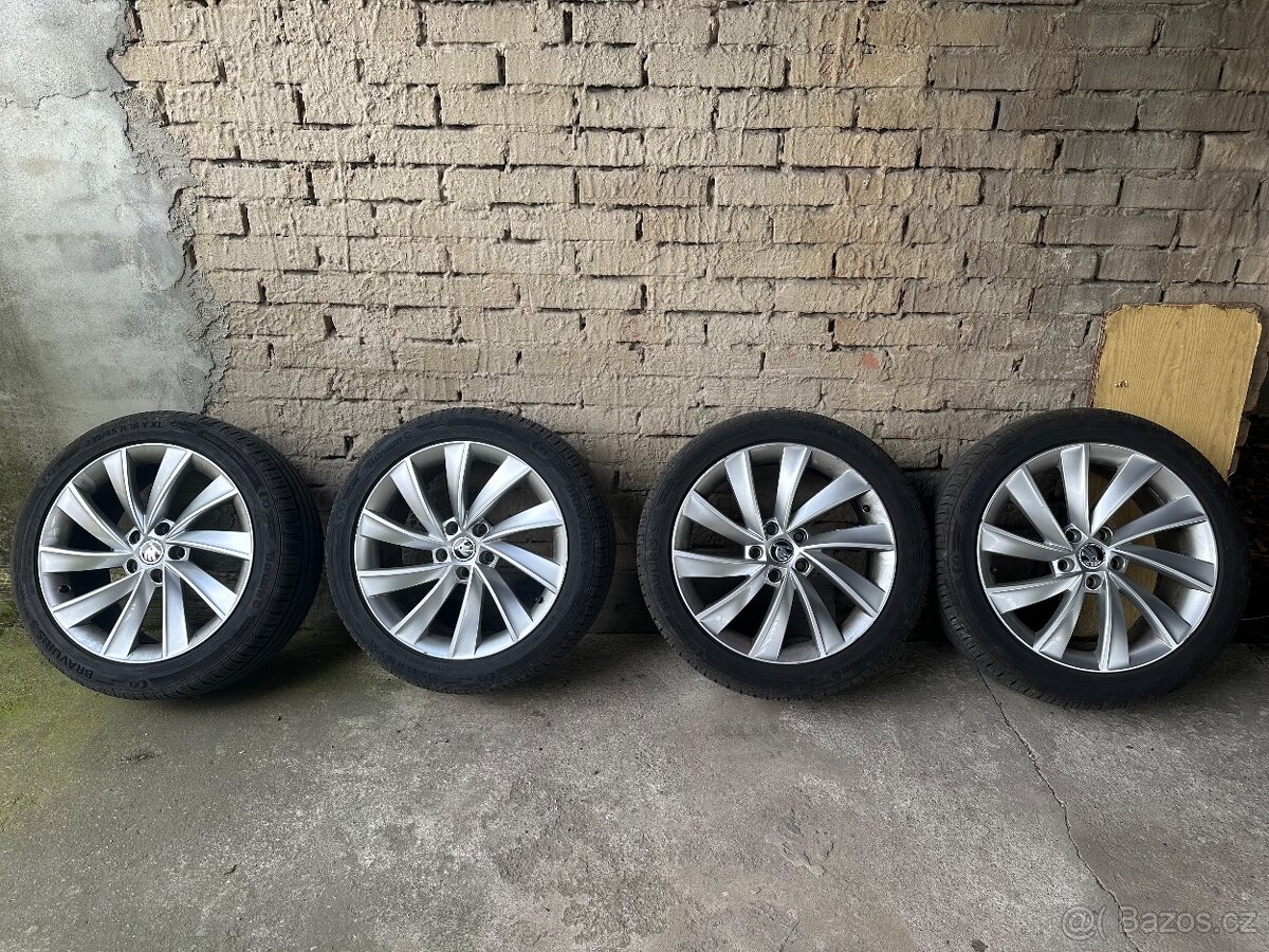 Pegasus R18 s pneu originál Škoda Superb