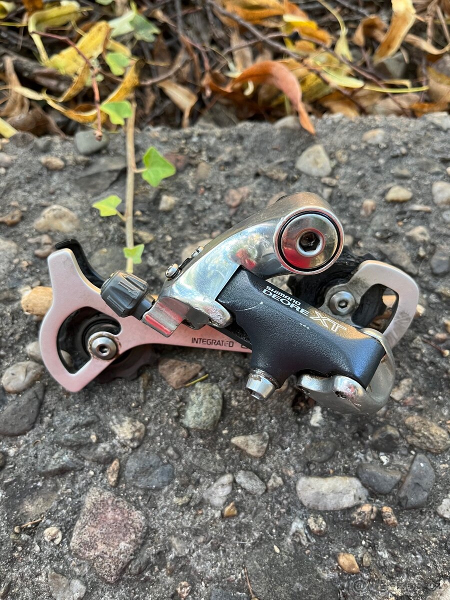 Přehazovačka Shimano XT M737 8sp