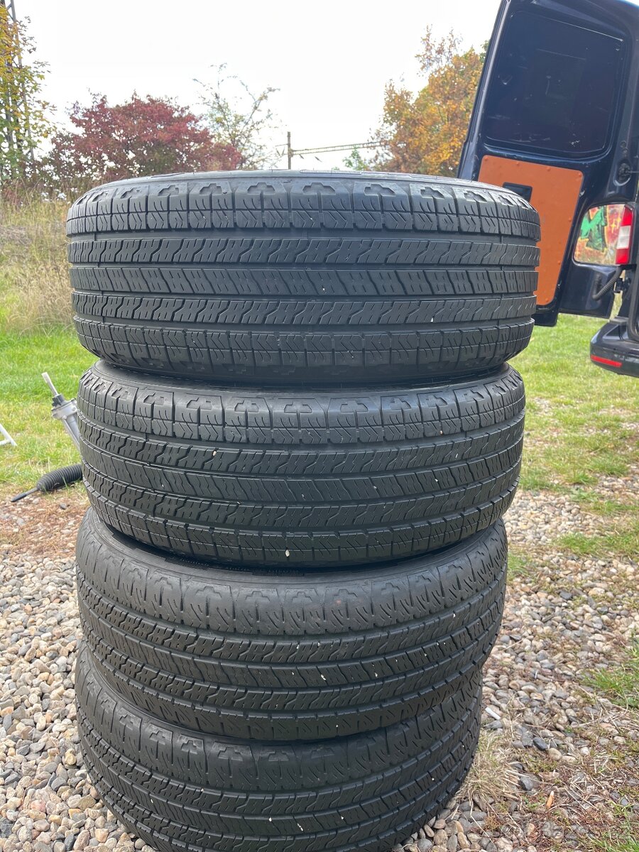 255/55r20 Goodyear wrangler