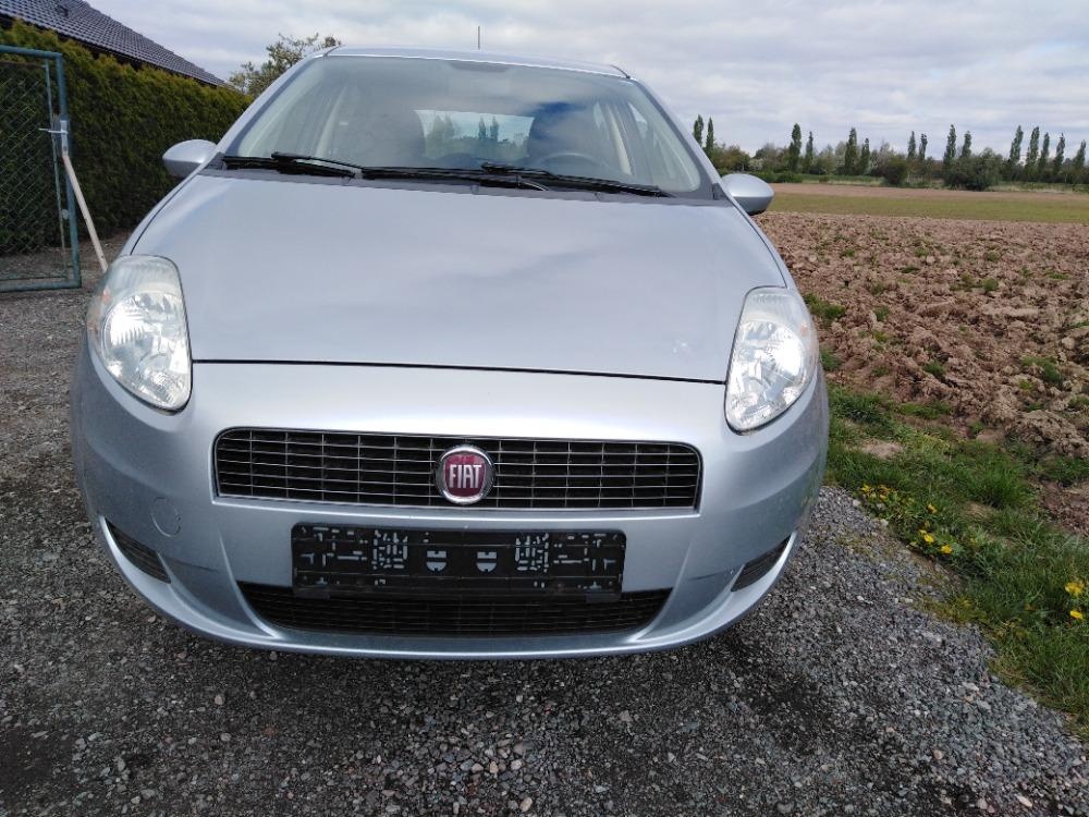 FIAT GRANDE PUNTO 1,4-8V,BENZIN 57 KWZA 36000 KČ