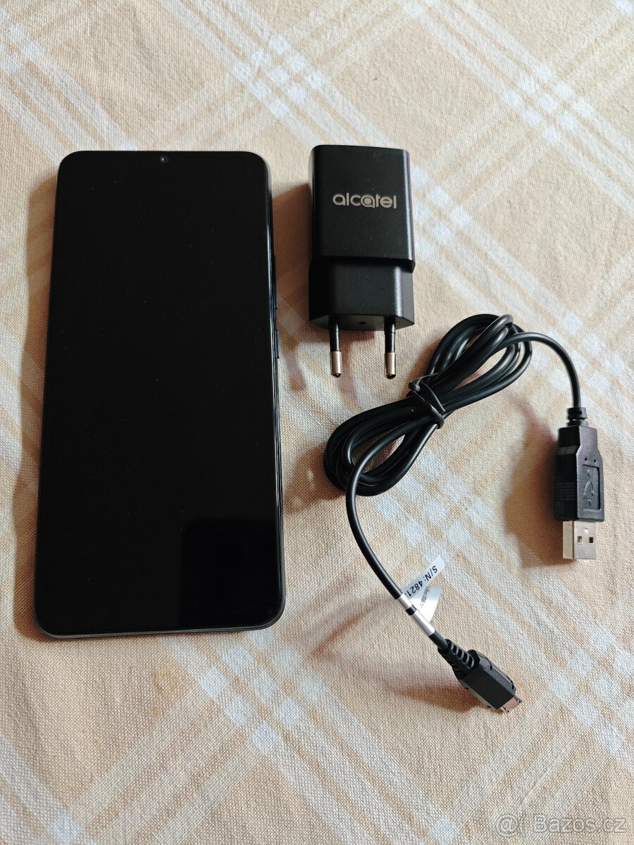Mobilní telefon Vivo Y01