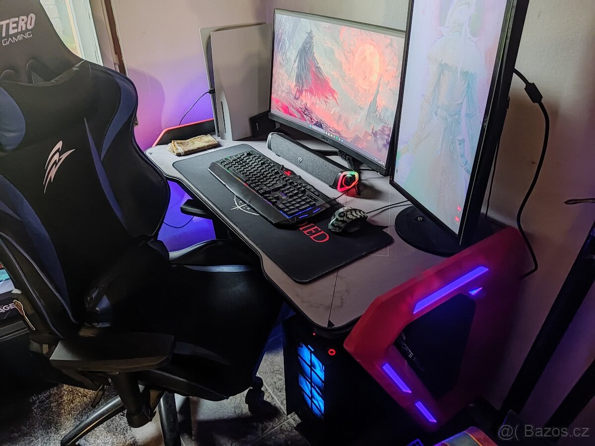 Kompletní balíček PC s monitory herním stolem i židlí