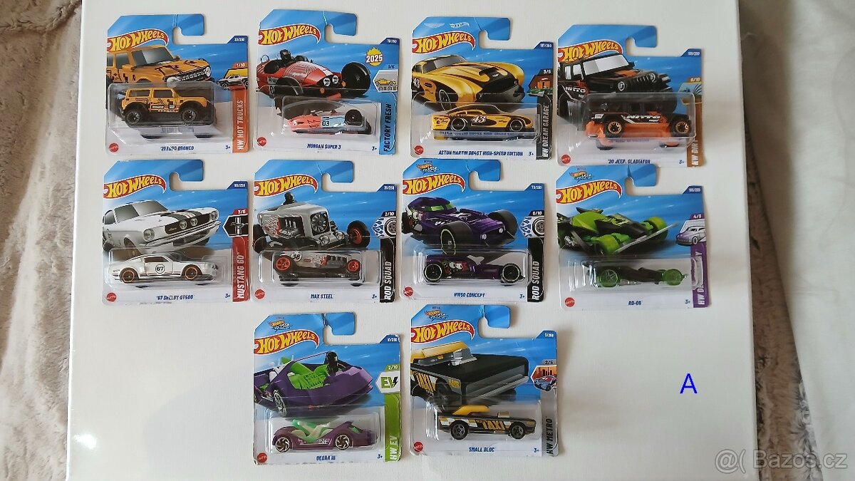 Hot wheels 4 x 10 ks - cena je za 1 sestavu dle fotek