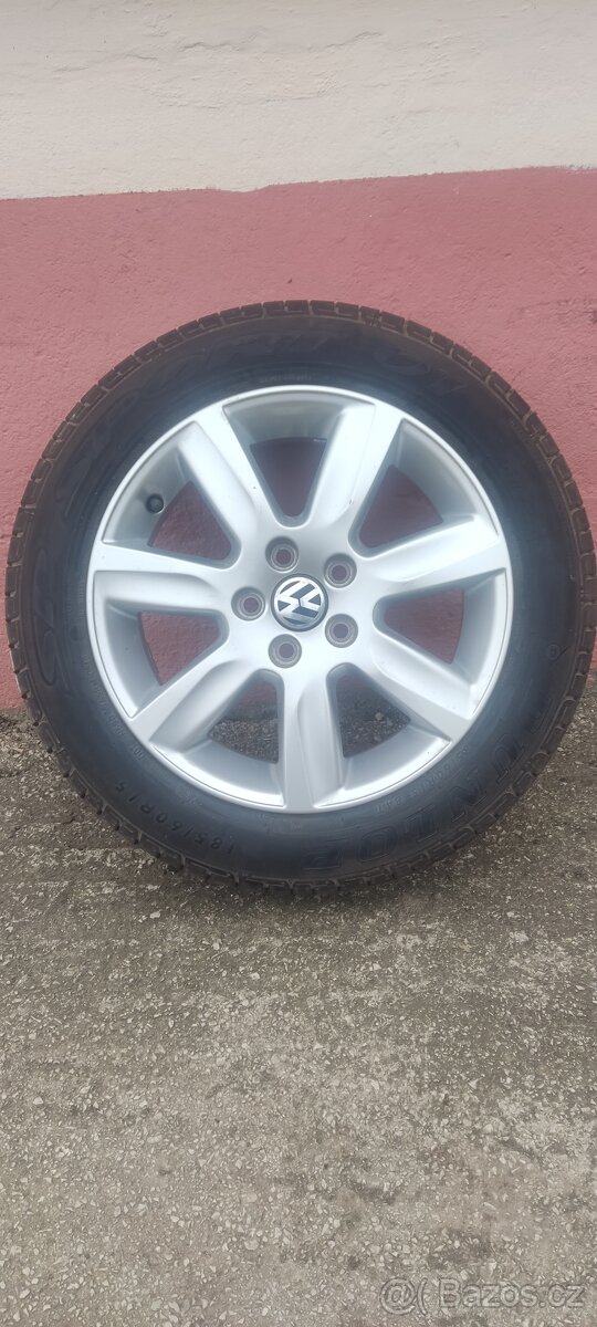 VW elektron 15" letna pneum.185/60/15 1ks