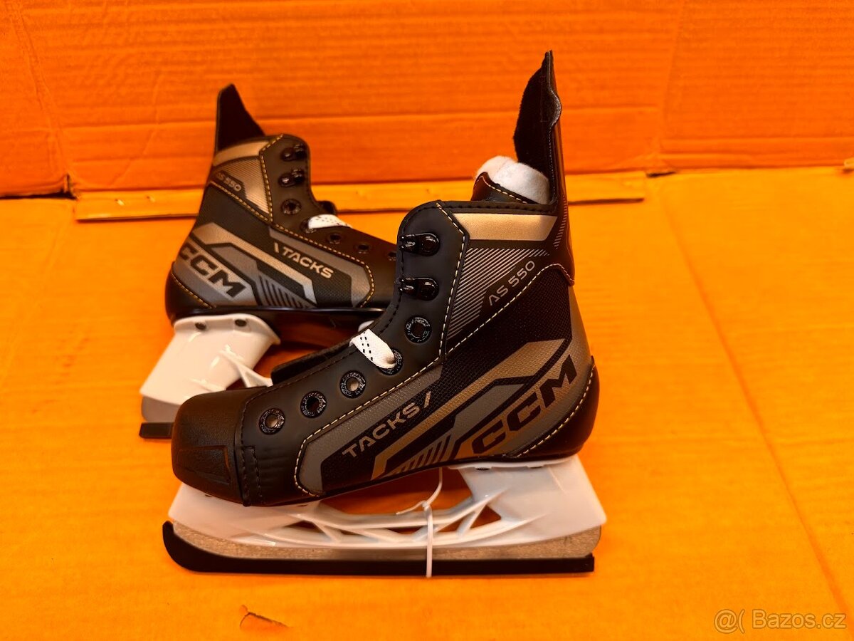 DĚTSKÉ BRUSLE CCM AS 550, VEL. 32/13