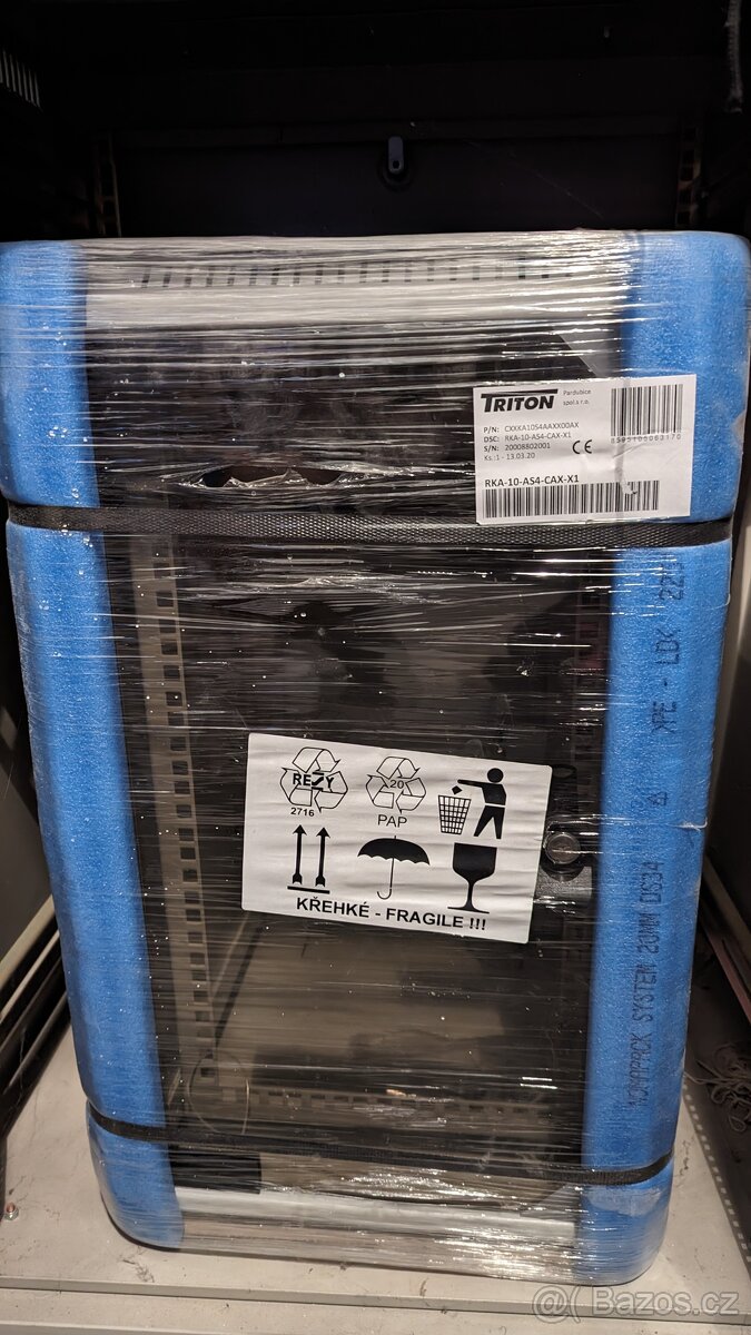 Prodám TRITON rack 10"/19"