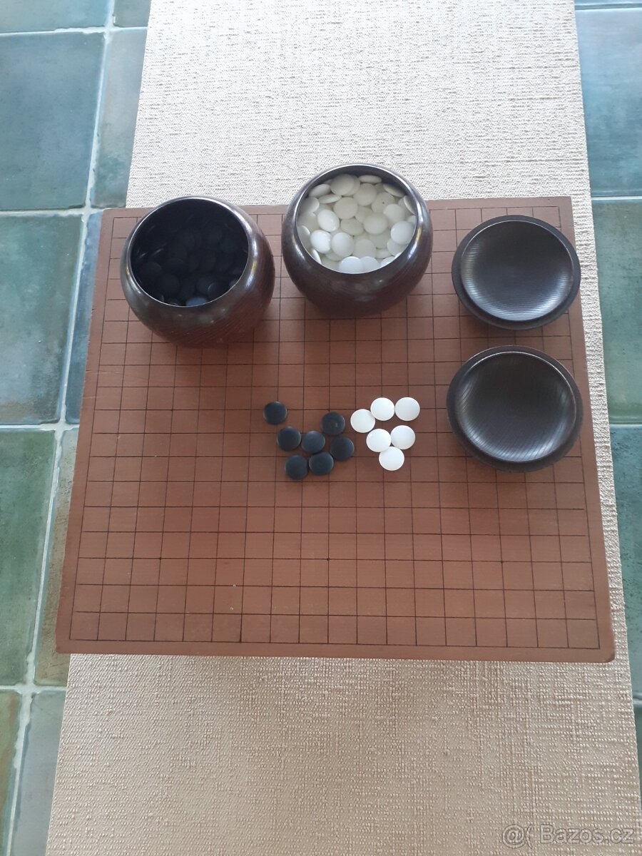 stará japonská dřevěná Go-Board