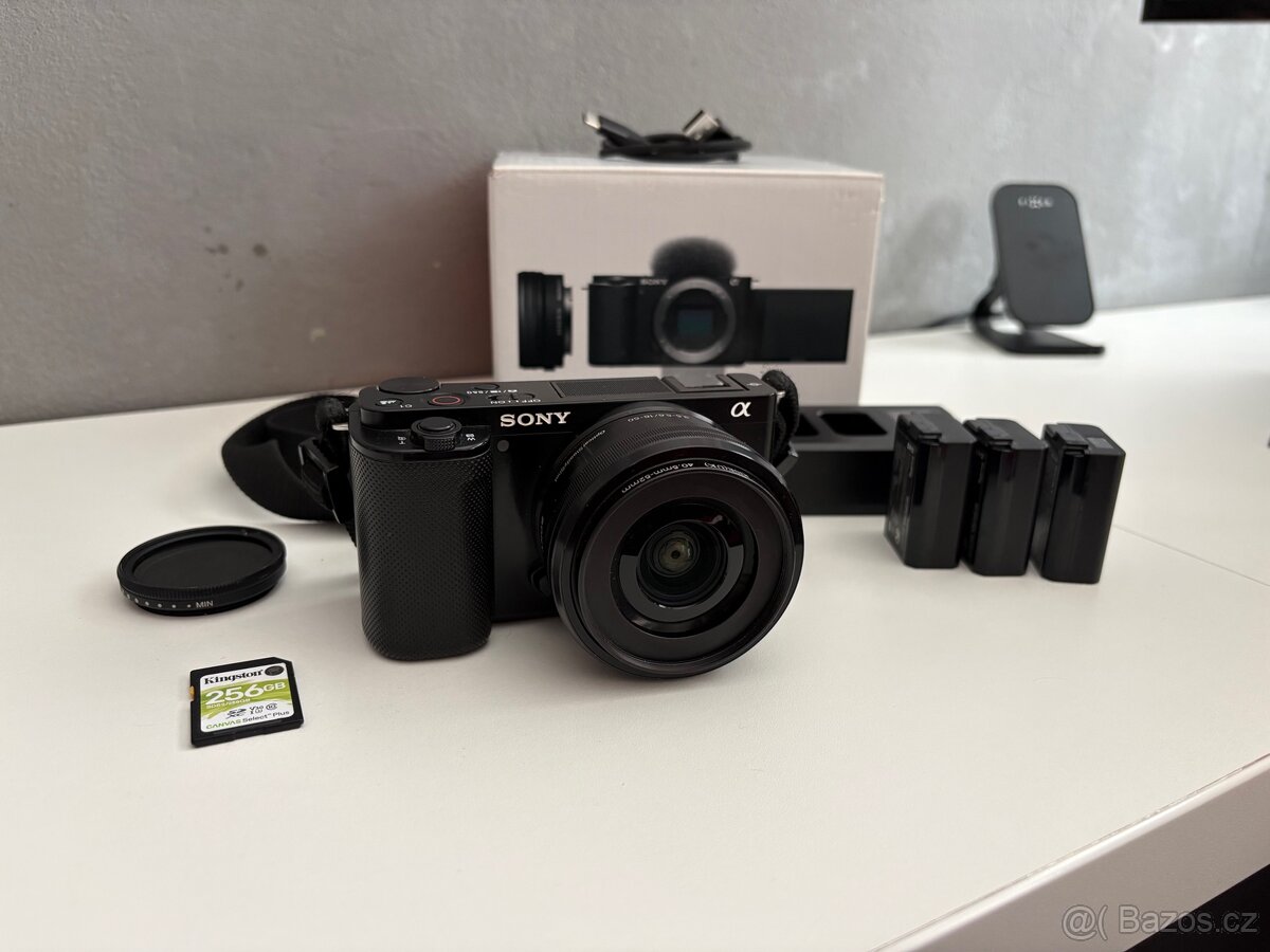 Sony Alpha ZV-E10 +  objektiv 16-50mm + příslušenství