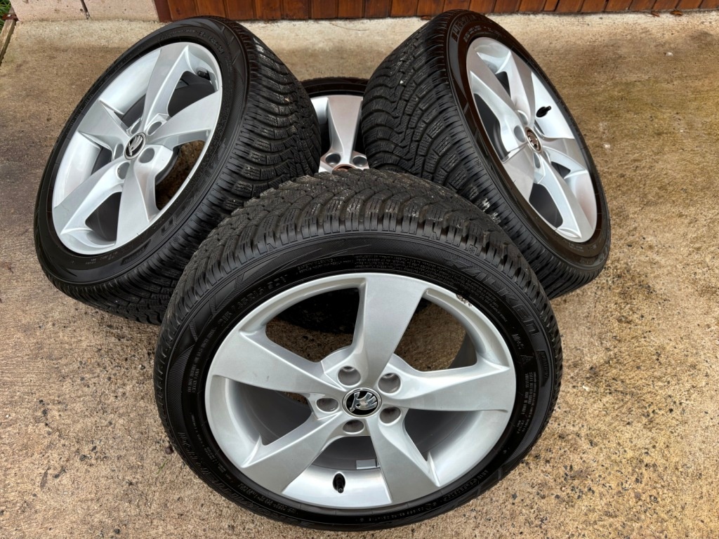 Prodám zimní sadu alu kol 16" na Škoda Rapid / Fabia III