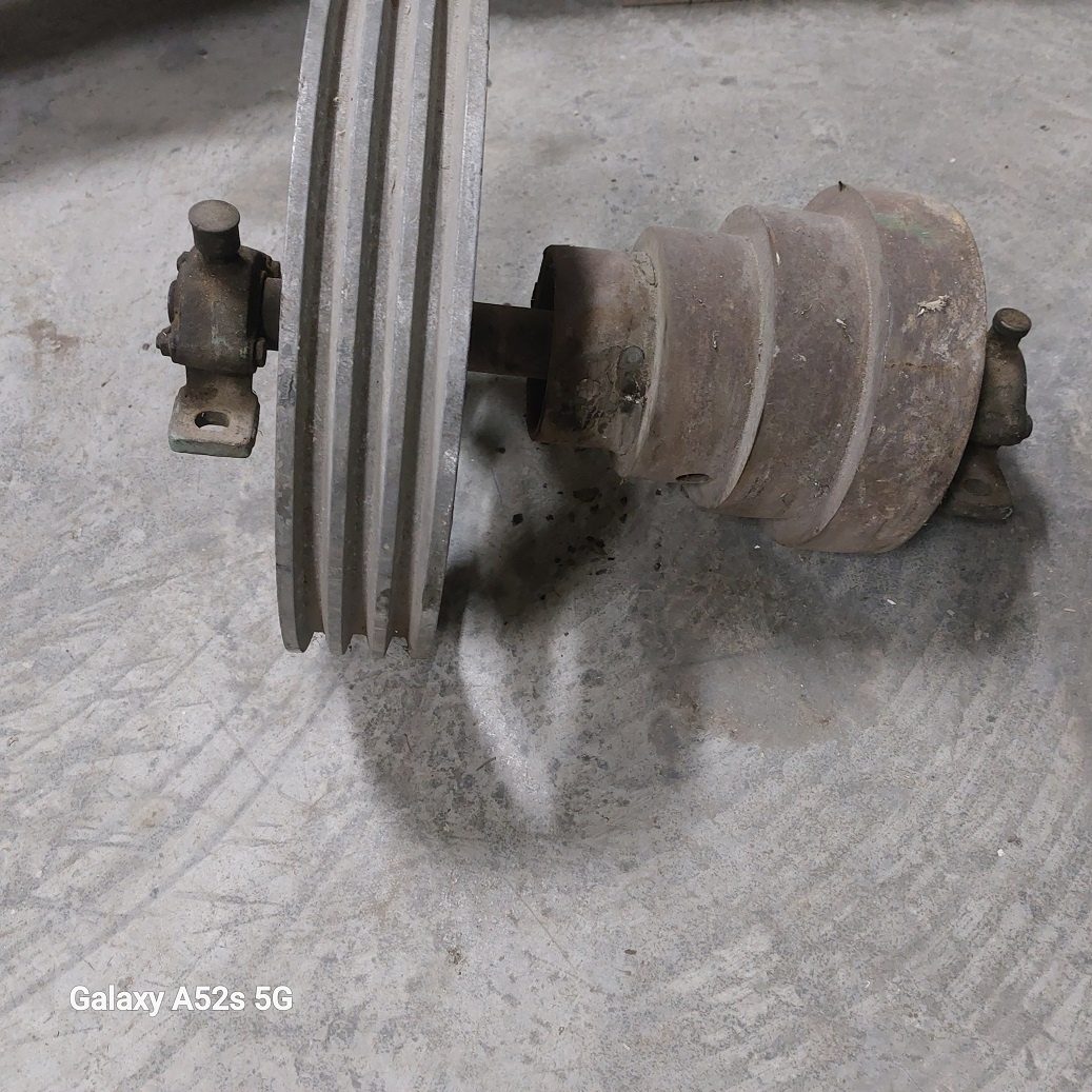 transmisní hřídel