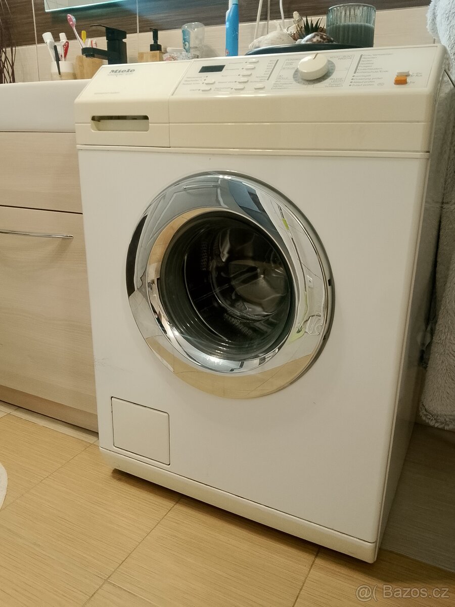 Pračka Miele Novotronic