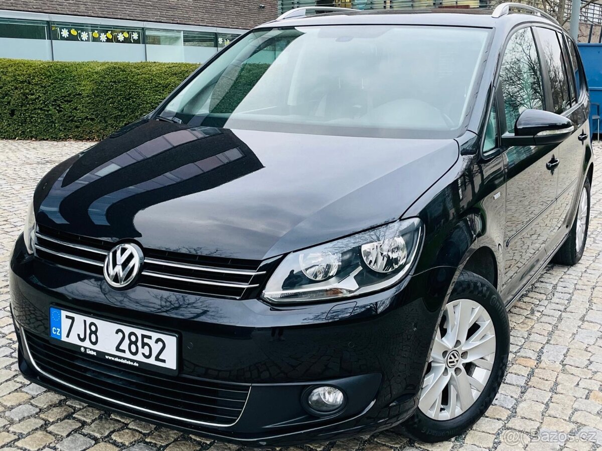 Volkswagen Touran 1.4TSI 103KW MANUÁL VÝHŘEV TAŽNÉ SERVISKA