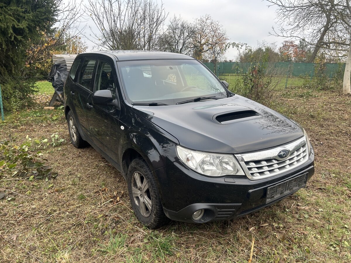 Subaru forester SH 2.0 Diesel, Díly.