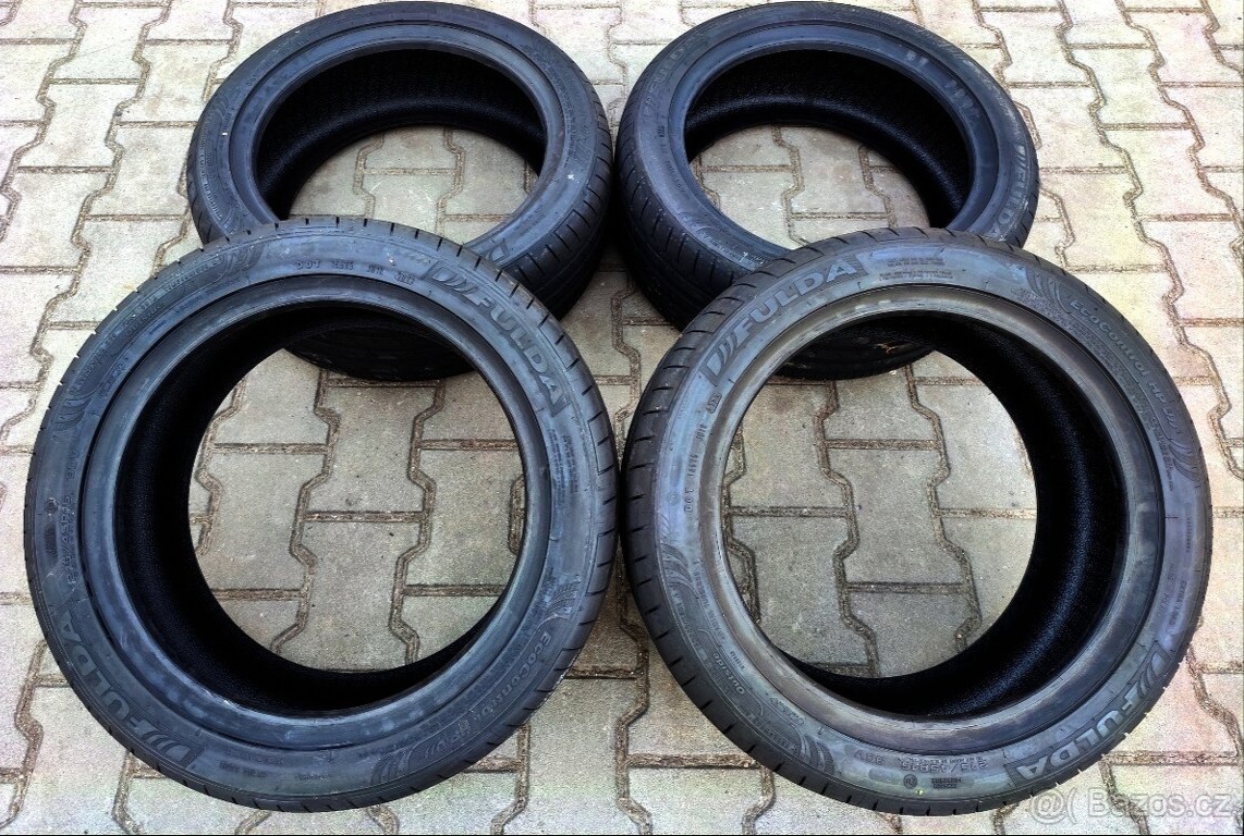 Nové letní pneumatiky Fulda 215/45/16