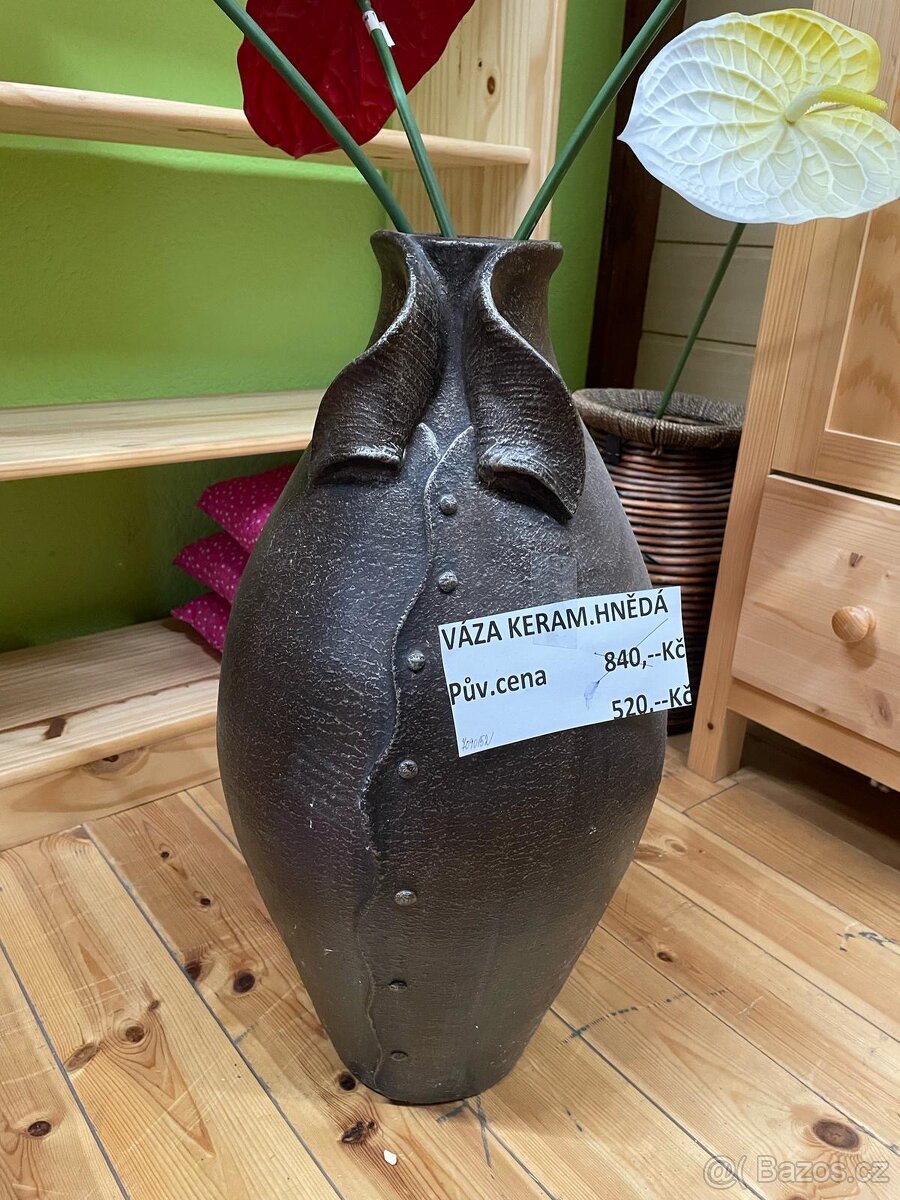 Keramická váza