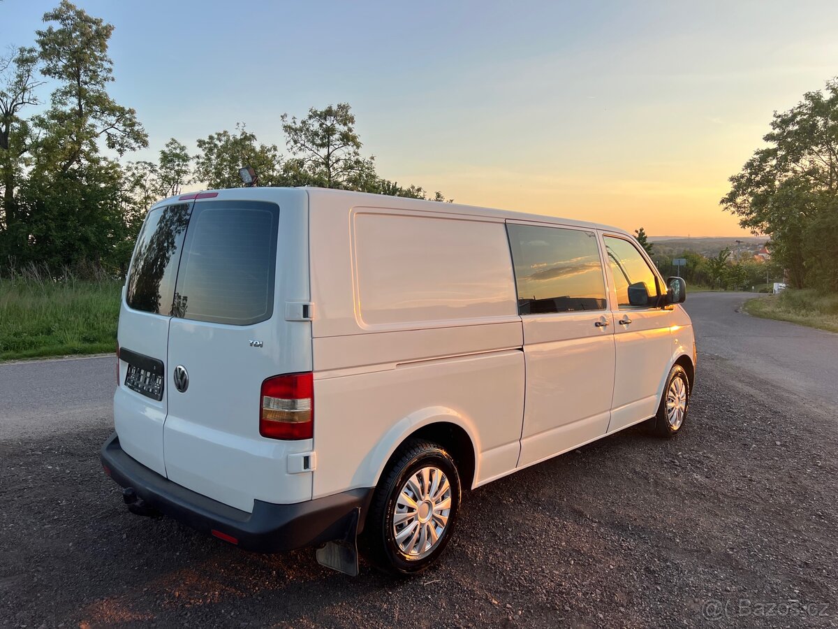 VW Transporter T5 1.9 TDI 77KW