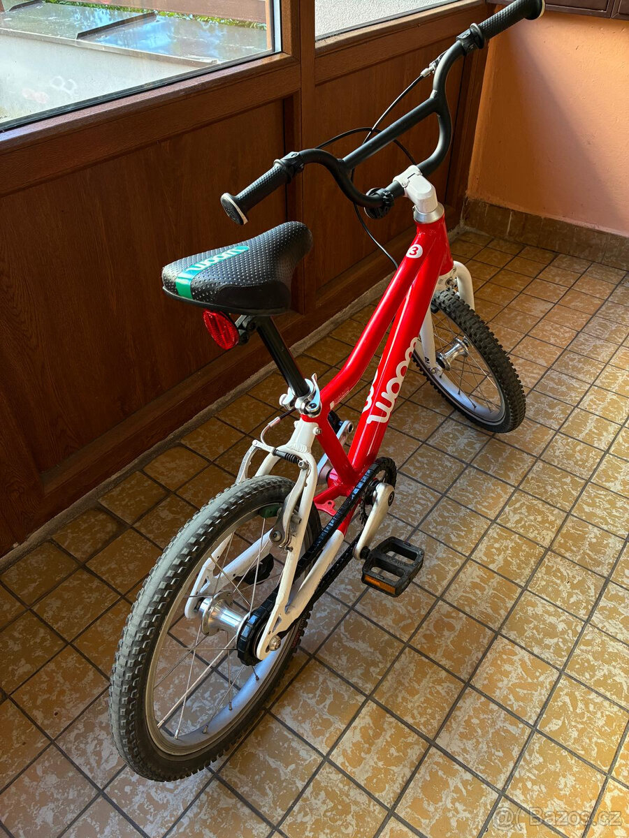Woom 3 - červená - 8.500,- Kč
