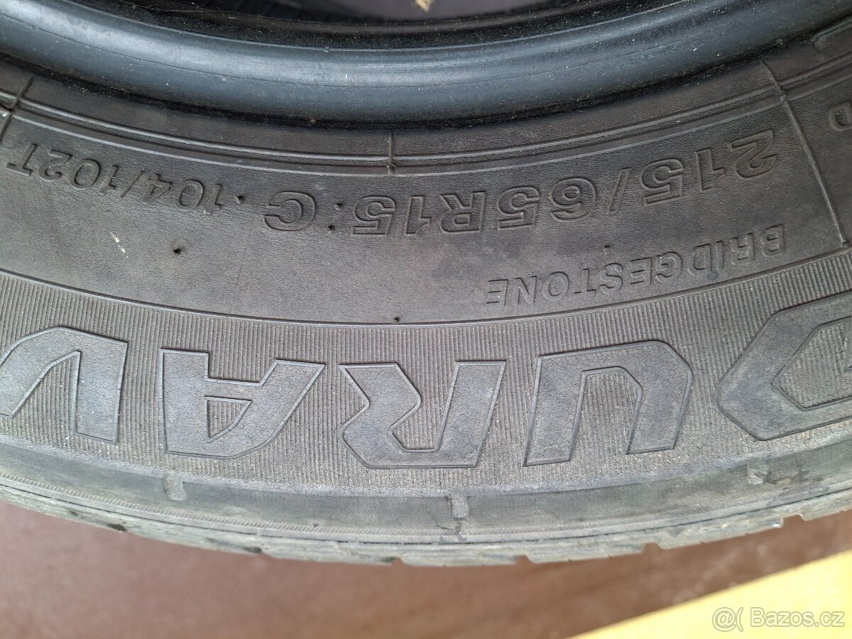 Prodám Bridgestone 215/65/R15C
