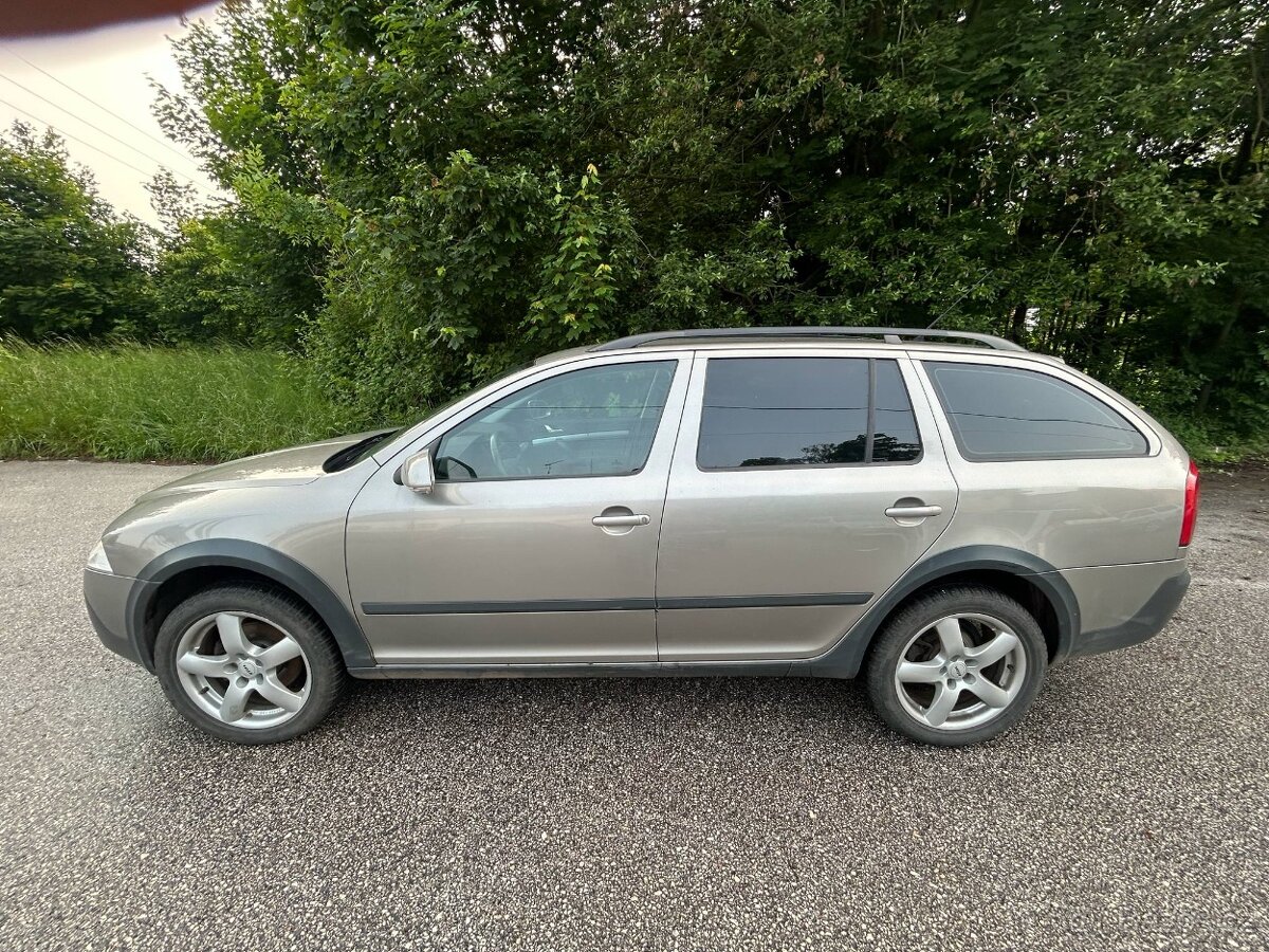 Škoda Octavia Scout 2.0 103 kW
