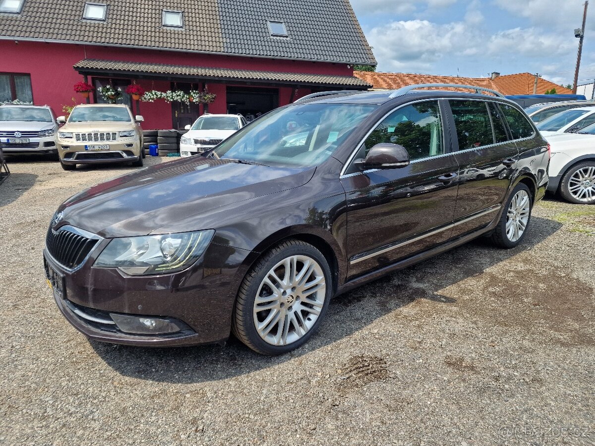 Škoda Superb 2,0TDI 125KW ELEGANCE PANORAMA