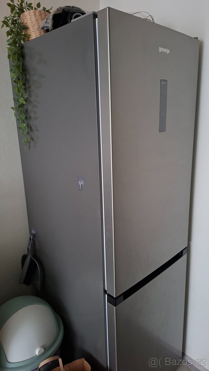 Prodám v záruce ledničku Gorenje