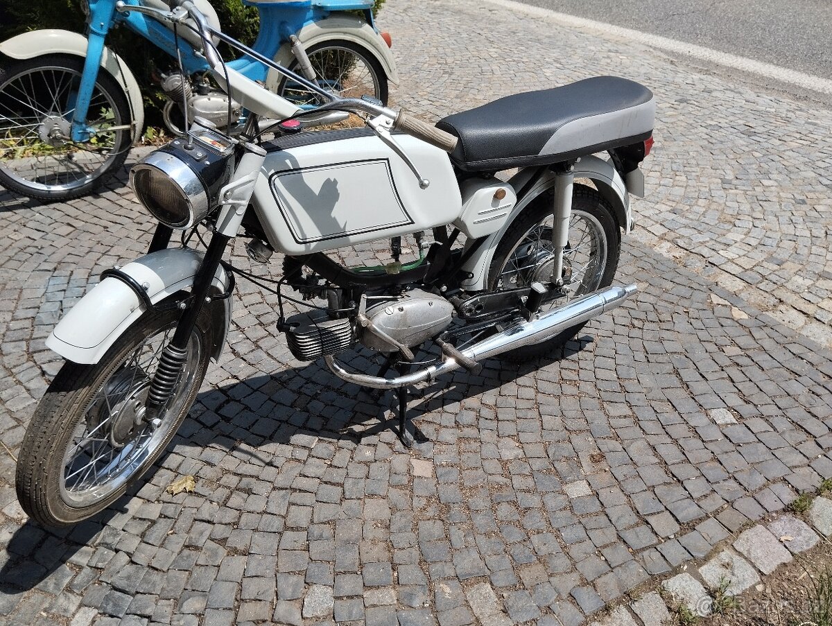 Jawa mustang