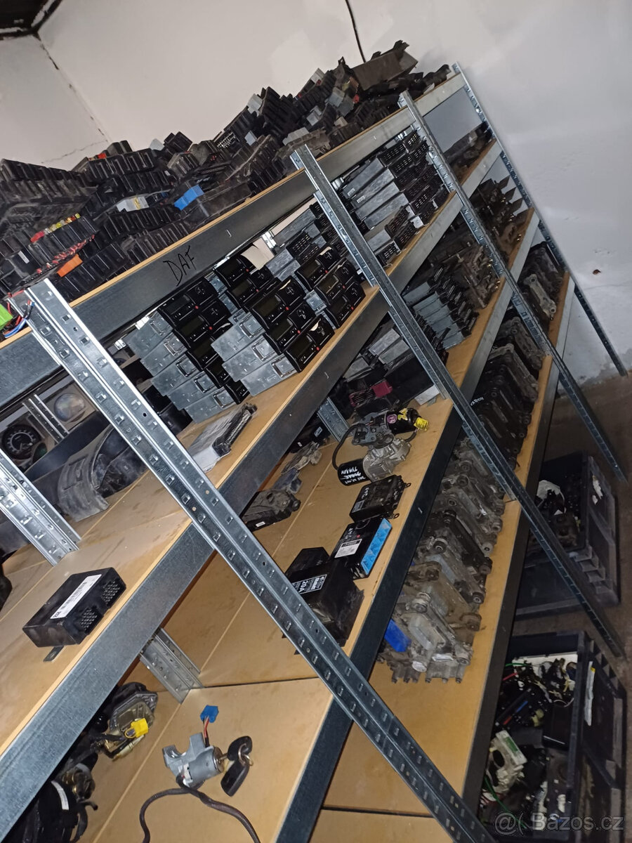 Elektro komponenty na nákladní vozy