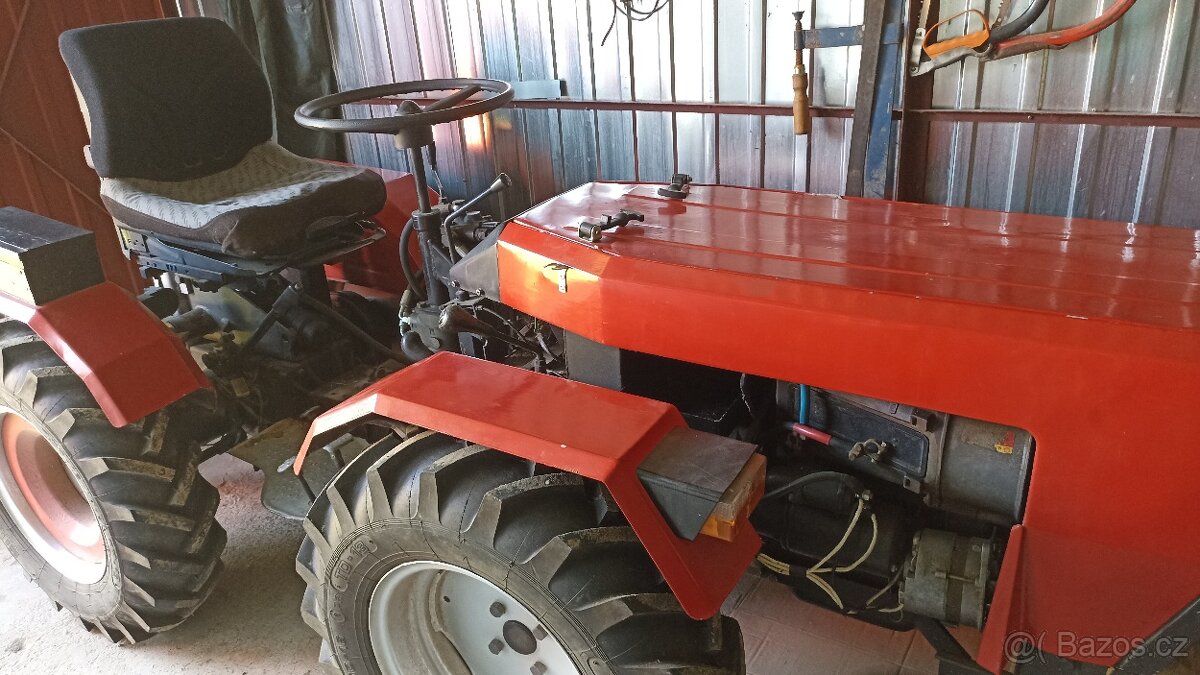 Malotraktor Slavia TV 824S