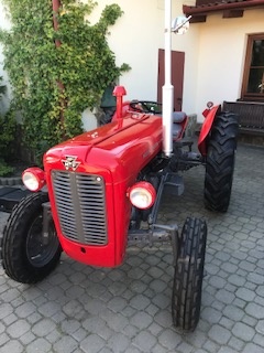 Traktor Massey Ferguson 35X