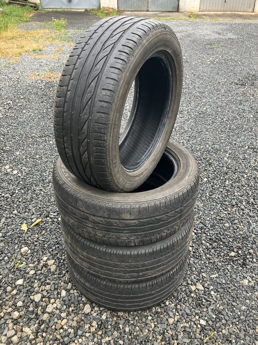 Bridgestone Turanza 195/55 R15 (Plech. disky zdarma)