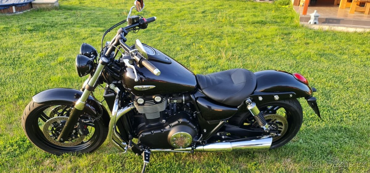 Triumph Thunderbird Nightstorm 1700