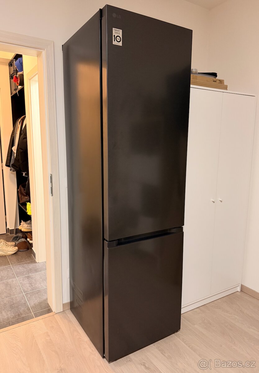Lednice LG s mrazákem P.C. 12.900