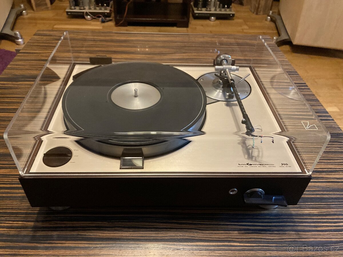 GRAMOFON Luxman PD300