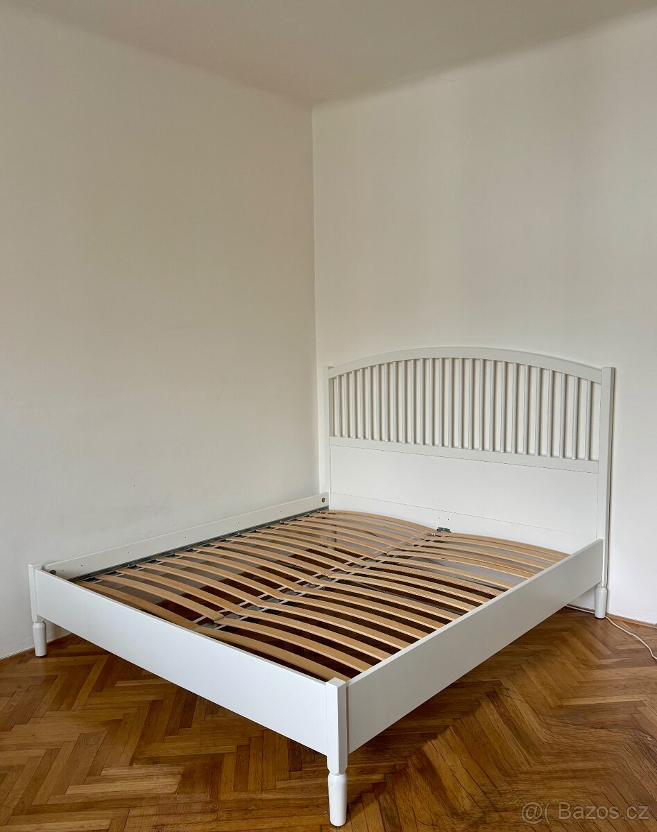 Manželská postel Tyssedal, Ikea